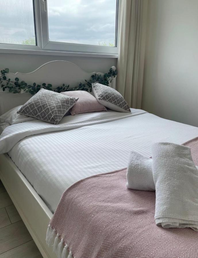 Cozy Flat 15 Mins From City Centre With Parking Apartment Cardiff Exterior foto