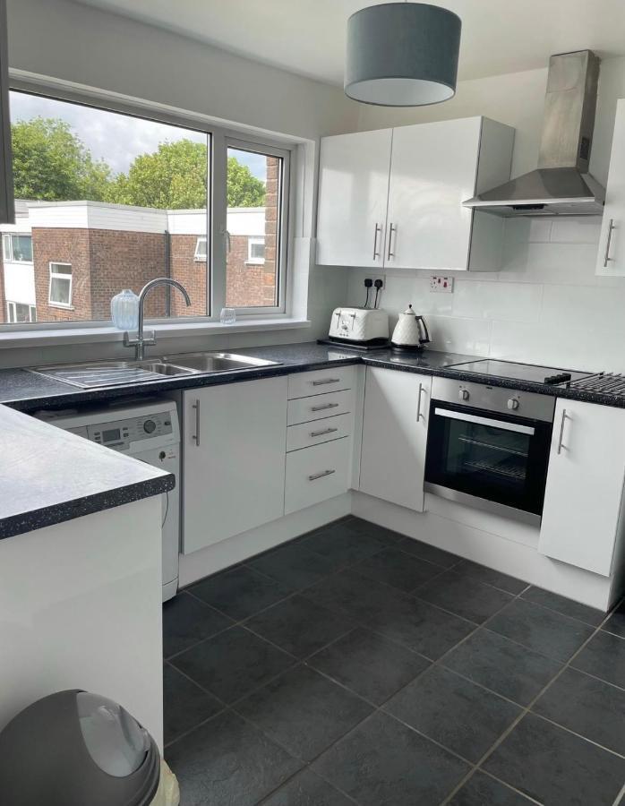 Cozy Flat 15 Mins From City Centre With Parking Apartment Cardiff Exterior foto