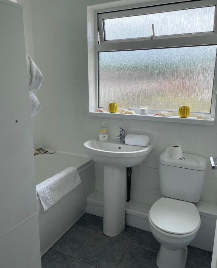 Cozy Flat 15 Mins From City Centre With Parking Apartment Cardiff Exterior foto