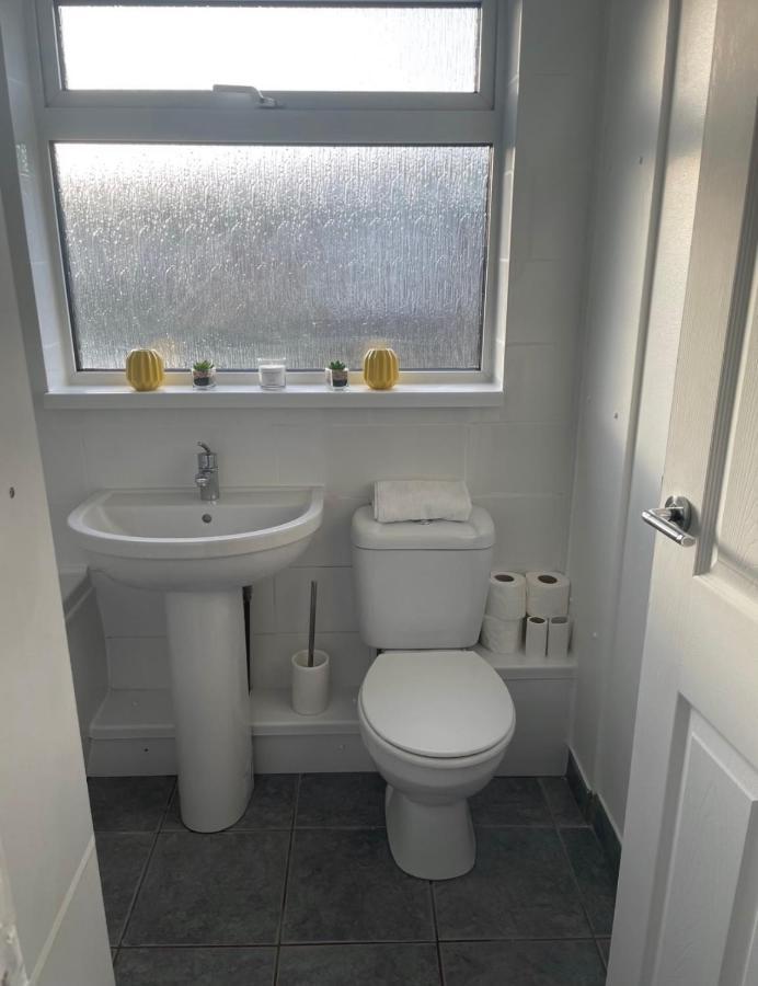 Cozy Flat 15 Mins From City Centre With Parking Apartment Cardiff Exterior foto